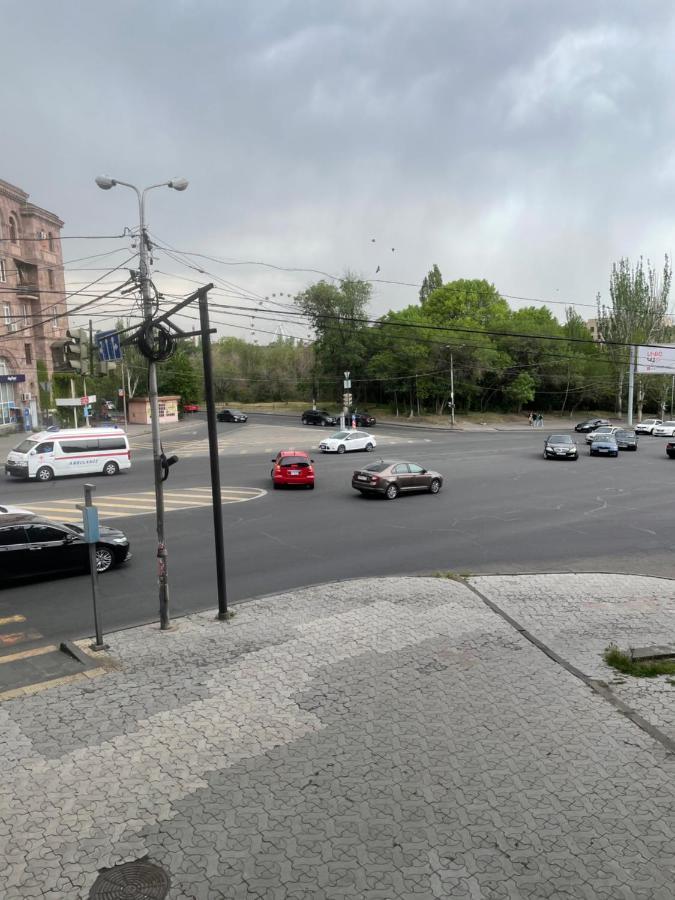 Apartment In Monument Γιερεβάν Εξωτερικό φωτογραφία